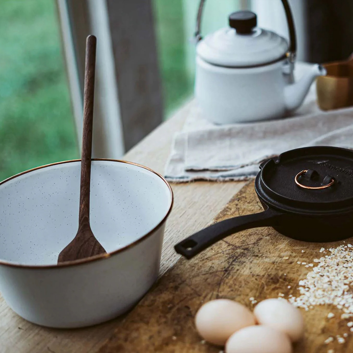 Barebones-misy-na-miesanie-biele-1web